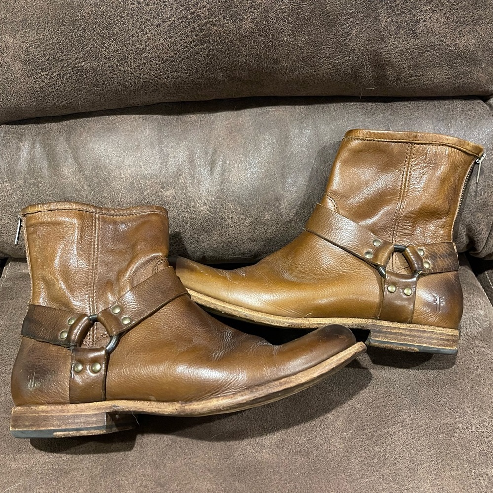 Frye boots men’s size 9D